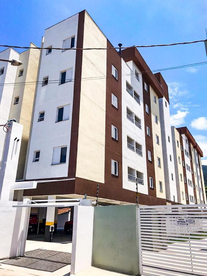 Apartamento Novo , Poucos Metros Da Com Wi Fi