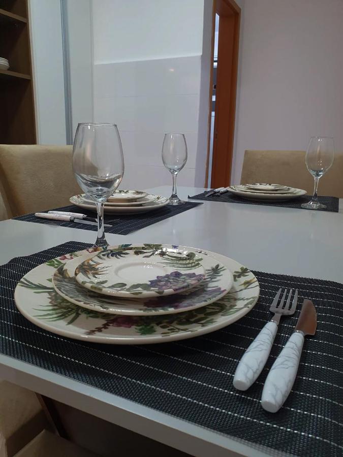 Apartamento Novo , Poucos Metros Da Com Wi Fi Ubatuba